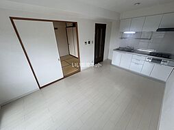 阪急伊丹線 伊丹駅 徒歩5分の賃貸マンション 5階2LDKのリビング/ダイニング