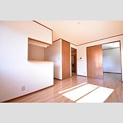 ソレイユ(神岡町) 206 2階2LDKのリビング/ダイニング