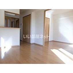 LA PAISIBLE（ラ・ペジブル） 403 4階1LDKのリビング/ダイニング