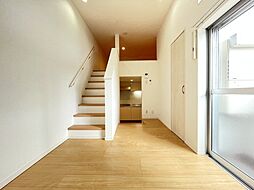 イーナ島崎 205 2階ワンルームのリビング/ダイニング