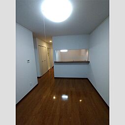 コンフォール 205 2階2LDKのリビング/ダイニング