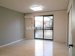 ピース・フル 101 1階2LDKのリビング/ダイニング