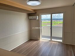 アルフィーネII 202 2階1LDKのリビング/ダイニング