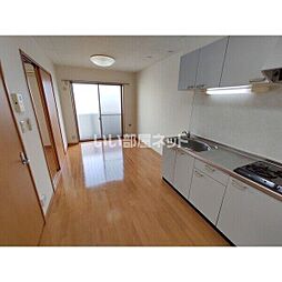 アンプルール クラージュ 松長 201 2階1LDKのリビング/ダイニング