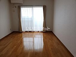 ヴァンヴェール柴崎 303 3階1Kのリビング/ダイニング