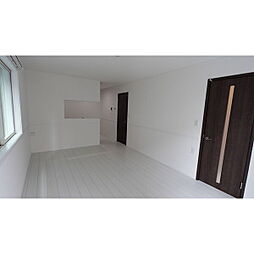 Grandir木更津III棟 101 1階3LDKのリビング/ダイニング