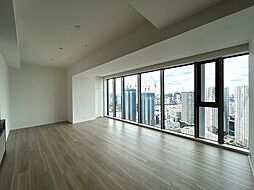 ＨＡＲＵＭＩ　ＦＬＡＧ　ＳＵＮ　ＶＩＬＬＡＧＥ　Ｔ棟 4911 49階2LDKのリビング/ダイニング