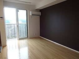 リッチローレル 201 2階1LDKのリビング/ダイニング