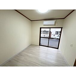 東武小泉線 東小泉駅 徒歩6分の賃貸マンション 1階3DKのリビング/ダイニング