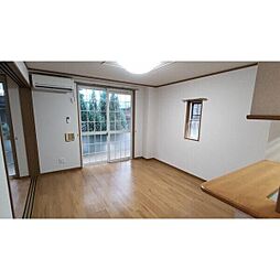 ピーヌスII 102 1階2LDKのリビング/ダイニング