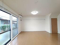 メゾンエスポワール　Ａ 101 1階3LDKのリビング/ダイニング