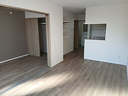 Prime One(プライムワン） 204 2階1LDKのリビング/ダイニング