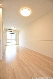 レティーシャII 102 1階1LDKのリビング/ダイニング