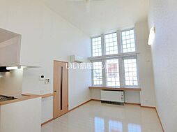 キャンディA 202 2階1LDKのリビング/ダイニング