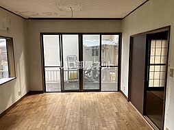 駒木町三丁目戸建 1 1階4LDKのリビング/ダイニング