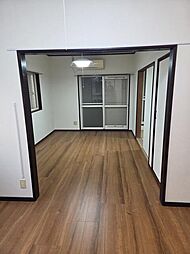 ペディメントＭ 101 2階1LDKのリビング/ダイニング