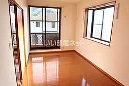 アヴァンセ栗生 101 1階1LDKのリビング/ダイニング