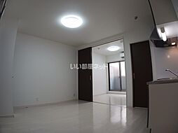 グラースコート 102 1階1LDKのリビング/ダイニング