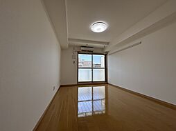 レオ四拾八番館 207 2階1Kのリビング/ダイニング