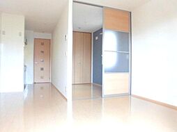 イースト・コート 201 2階1LDKのリビング/ダイニング