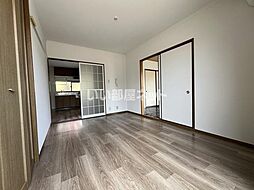 セジュール雷III 102 1階3DKのリビング/ダイニング