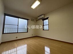 ピース・スクウェア鶴見II 201 2階1Kのリビング/ダイニング