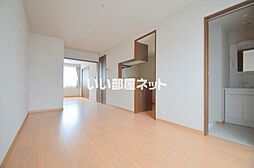 トラストコートII番館 303 3階1LDKのリビング/ダイニング