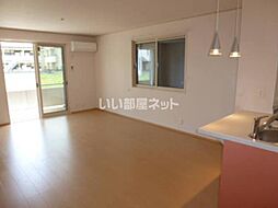 上毛電気鉄道 城東駅 徒歩20分の賃貸アパート 1階3LDKのリビング/ダイニング