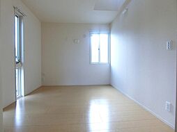 クレールフォレ 201 2階1LDKのリビング/ダイニング