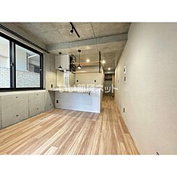 グランイニシオ徳川 204 2階1LDKのリビング/ダイニング