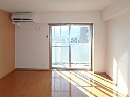 アーバンタワー長野 203 2階1Kのリビング/ダイニング