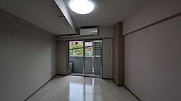 サンパール光町 302 3階1Kのリビング/ダイニング