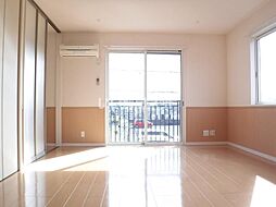 フーヴェル都　Ａ 201 2階1LDKのリビング/ダイニング