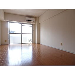 ロイヤルハイツ春日 505 5階1Kのリビング/ダイニング