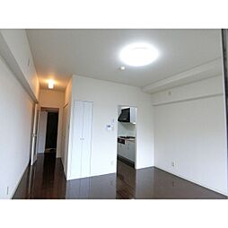 La　Douceur榴ヶ岡 0502 5階ワンルームのリビング/ダイニング