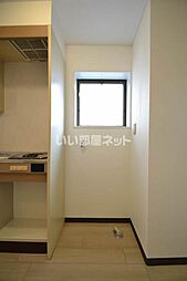 第5ハピネス 305 3階1Kのリビング/ダイニング