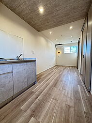 ＥｄｇｅＭｏｍｅｎｔ長江 203 2階ワンルームのリビング/ダイニング