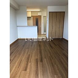 パナメゾン10二口 202 2階ワンルームのリビング/ダイニング