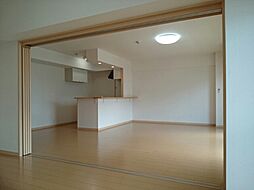 センチュリーヒルズ新都心 603 6階3LDKのリビング/ダイニング