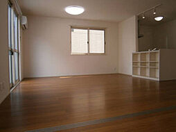 スマートタウン大泉中町 01 1階5LDKのリビング/ダイニング