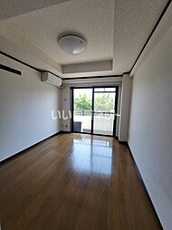 パドーレ・カミノ 203 2階ワンルームのリビング/ダイニング