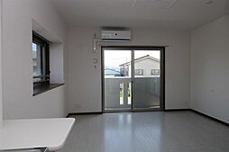 グレイスルピナス 201 2階ワンルームのリビング/ダイニング