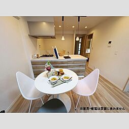 レジデンシャル戸田公園ザ・マークフィールド 1 2階3LDKのリビング/ダイニング