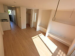 ミラマール　Ａ 201 2階ワンルームのリビング/ダイニング