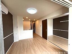 オプレント芳賀 107 1階1LDKのリビング/ダイニング