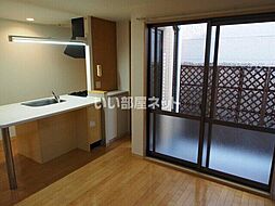 コチョンロン弦巻 102 1階2LDKのリビング/ダイニング