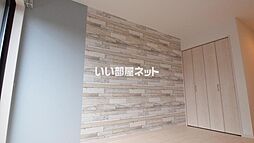 モダンゲート実籾 101 1階1Kのリビング/ダイニング