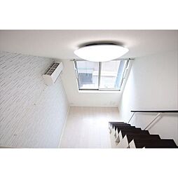 カサ・デ・アンジェラ 0202B 2階ワンルームのリビング/ダイニング