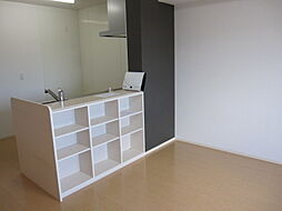 D-room本郷新　A 102 1階1LDKのリビング/ダイニング