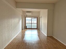 ベルシャトー加登 202 2階1Kのリビング/ダイニング